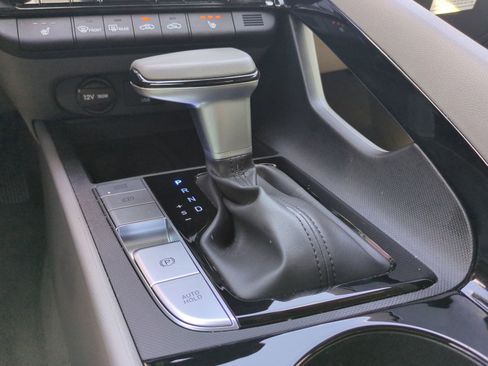Certified 2025 Hyundai Elantra SEL FWD image 20