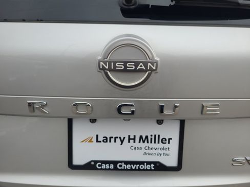 Used 2023 Nissan Rogue SV AWD/4WD image 26