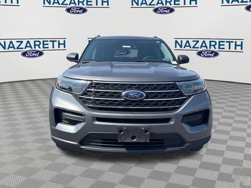 Used 2023 Ford Explorer XLT w/ Class IV Trailer Tow Package AWD/4WD image 2