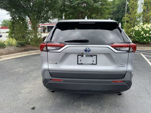 Certified 2024 Toyota RAV4 LE AWD/4WD image 7