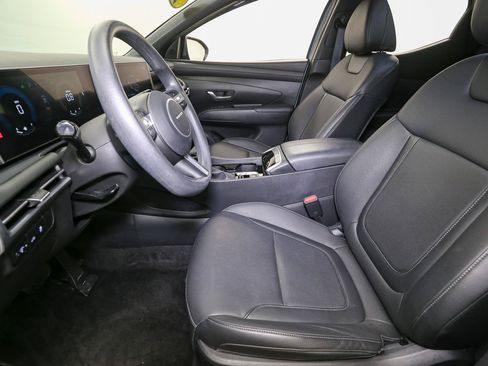 Used 2025 Hyundai Santa Cruz SEL AWD/4WD image 43