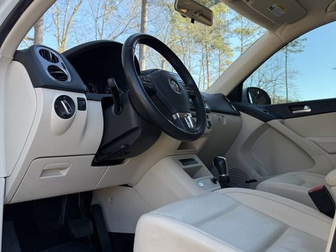Used 2014 Volkswagen Tiguan SEL image 8
