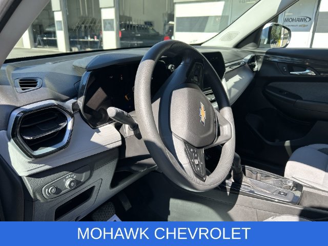 Used 2024 Chevrolet TrailBlazer LT FWD image 10