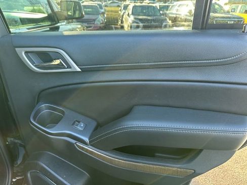 Used 2018 GMC Yukon Denali w/ Open Road Package image 19
