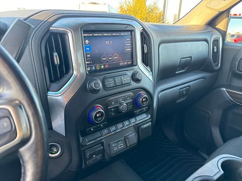 Used 2021 Chevrolet Silverado 1500 LT w/ Convenience Package II image 19