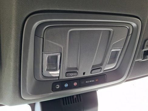 Used 2026 Chevrolet Silverado 1500 W/T AWD/4WD image 25