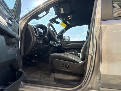 Used 2022 RAM 1500 Big Horn AWD/4WD image 9