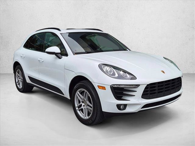 Used 2018 Porsche Macan AWD/4WD image 3