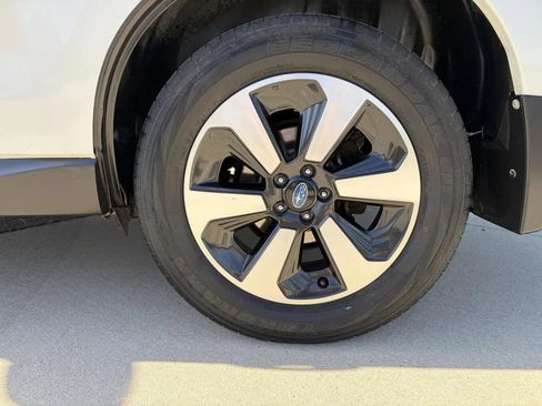 Used 2018 Subaru Forester 2.5i w/ Alloy Wheel Package AWD/4WD image 9