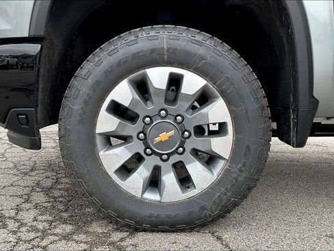 New 2026 Chevrolet Silverado 2500 Custom w/ Custom Value Package AWD/4WD image 11