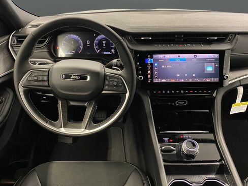 New 2026 Jeep Grand Cherokee Altitude AWD/4WD image 5