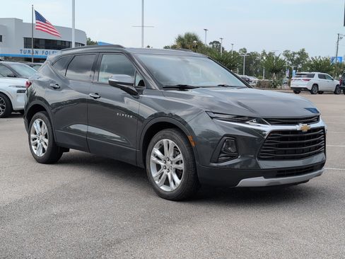 Used 2019 Chevrolet Blazer LT w/ Sun and Wheels Package FWD image 9