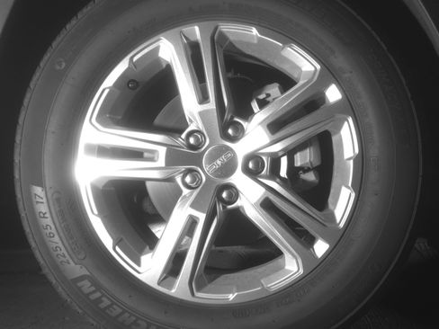 Used 2024 GMC Terrain SLE FWD image 18