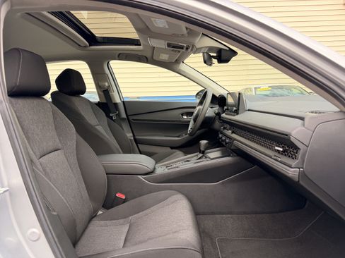 Used 2024 Honda Accord EX image 13