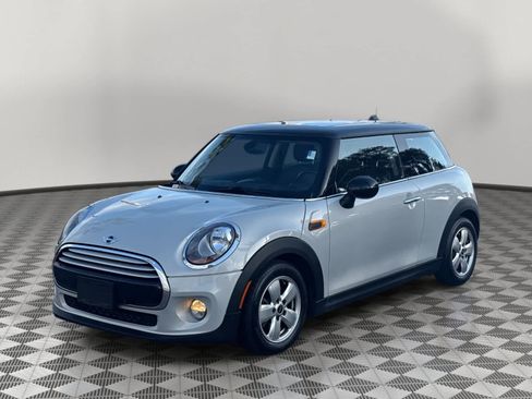 Used 2014 MINI Cooper 2-Door Hardtop image 1