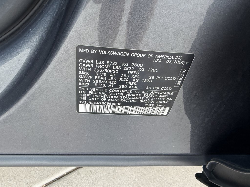 Used 2024 Volkswagen Atlas SE w/ Panoramic Sunroof Package FWD image 49