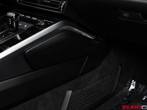 Used 2024 Porsche 911 Targa 4S image 37