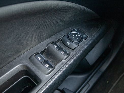 Used 2020 Ford Fusion SE FWD image 12
