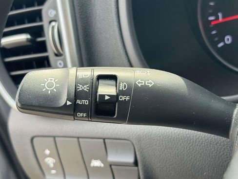 Used 2020 Kia Sportage LX AWD/4WD image 25