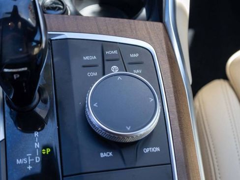 Used 2020 BMW 330i Sedan w/ Premium Package image 26