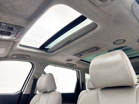 Certified 2024 Kia Telluride SX Prestige AWD/4WD image 3