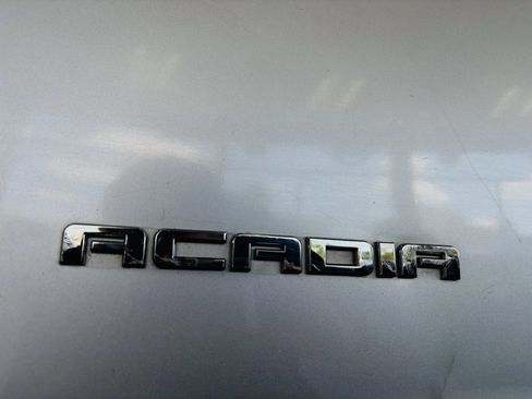 Used 2019 GMC Acadia SLE FWD image 36