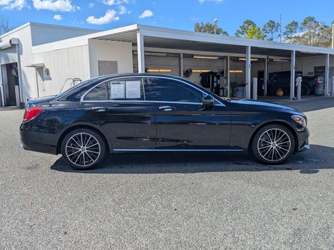 Used 2021 Mercedes-Benz C 300 Sedan image 5