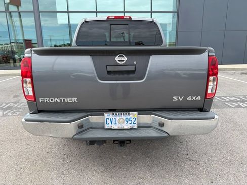 Used 2019 Nissan Frontier SV AWD/4WD image 6