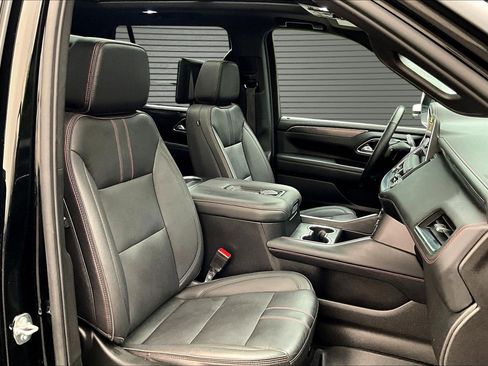 Used 2023 Chevrolet Tahoe RST w/ Luxury Package AWD/4WD image 21