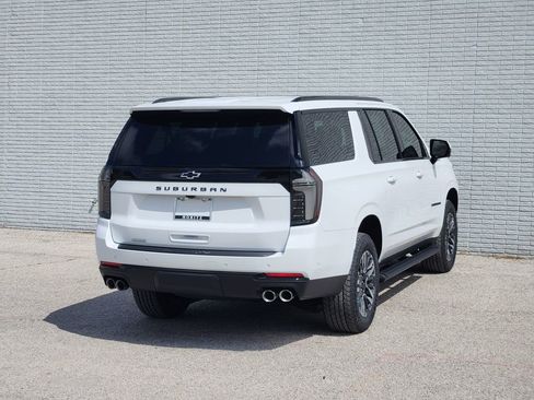 New 2026 Chevrolet Suburban Z71 w/ Comfort Package image 4