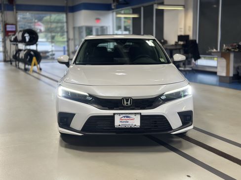 Used 2023 Honda Civic EX-L image 3