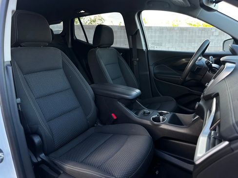 Used 2023 GMC Terrain SLE image 26