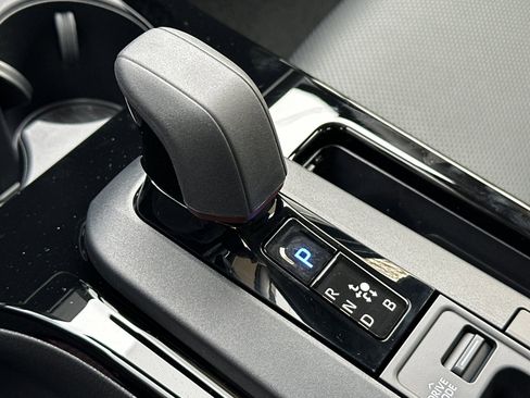 New 2026 Toyota Prius Plug-In Hybrid image 18