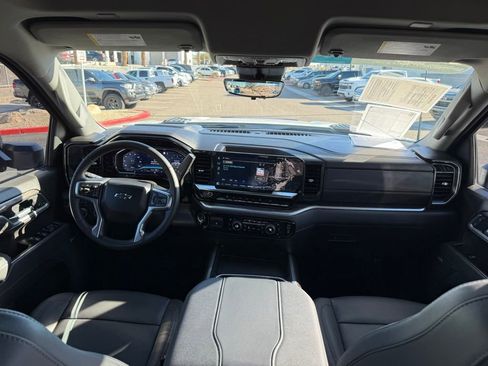 Used 2025 Chevrolet Silverado 2500 LTZ w/ Trail Boss Package image 20