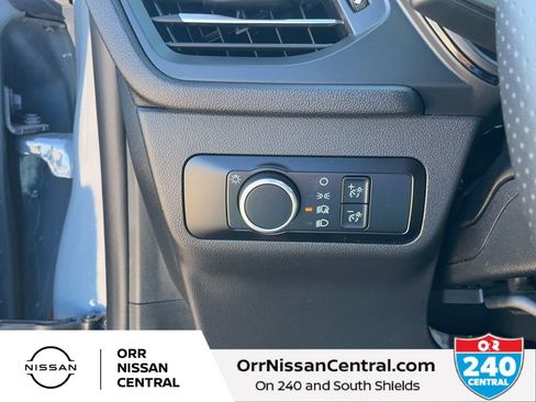 Used 2025 Ford Escape ST-Line FWD image 18