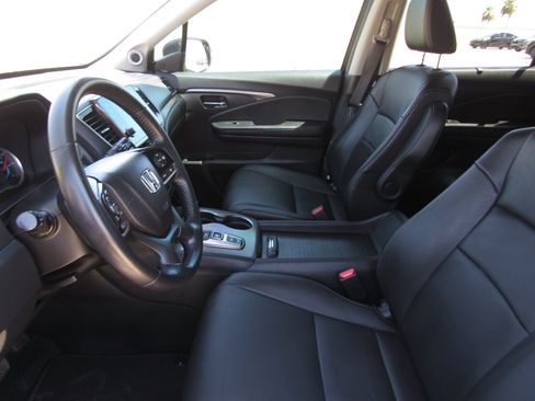 Certified 2022 Honda Pilot Special Edition image 13