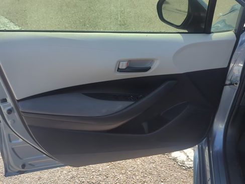 Used 2022 Toyota Corolla LE FWD image 10