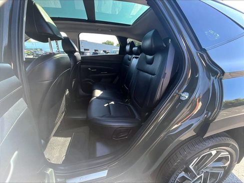 Used 2025 Hyundai Tucson Limited AWD/4WD image 14