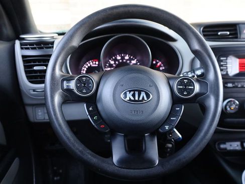Used 2016 Kia Soul image 29