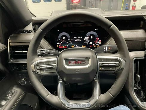 Used 2026 GMC Yukon Elevation image 14