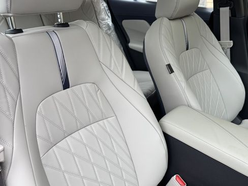 New 2026 Nissan Sentra SL w/ Floor Mat Package FWD image 12