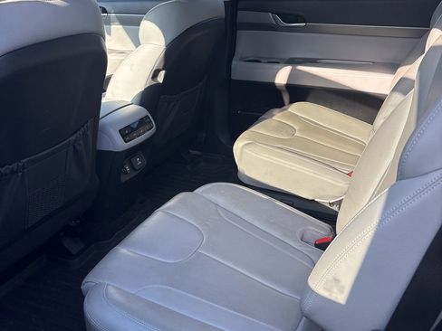 Used 2021 Hyundai Palisade SEL w/ Premium Package FWD image 17