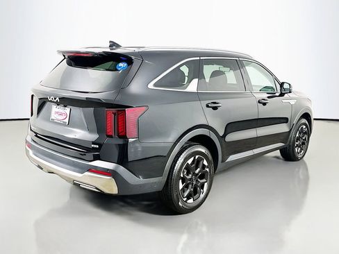 Certified 2025 Kia Sorento S AWD/4WD image 19
