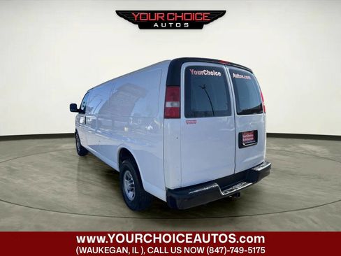 Used 2016 Chevrolet Express 2500 Extended image 3