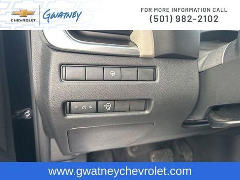 Used 2023 Nissan Rogue SV image 19