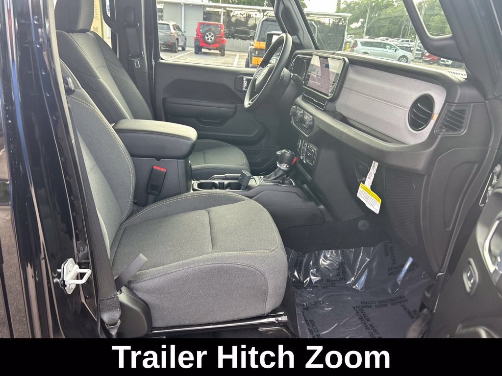Used 2026 Jeep Gladiator Sport AWD/4WD image 23