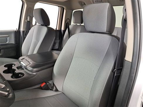 Used 2024 RAM 1500 Classic SLT image 20