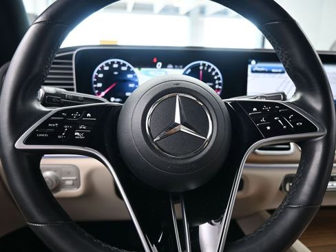 Used 2024 Mercedes-Benz GLE 450e 4MATIC image 36