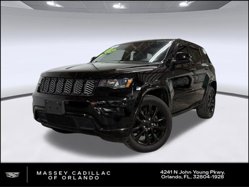 Used 2018 Jeep Grand Cherokee Altitude AWD/4WD image 1