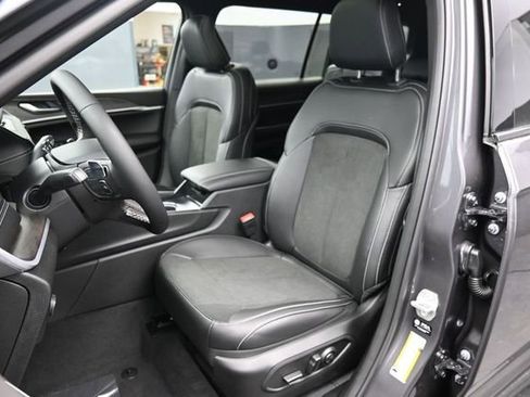 New 2026 Jeep Grand Cherokee L 4WD image 16